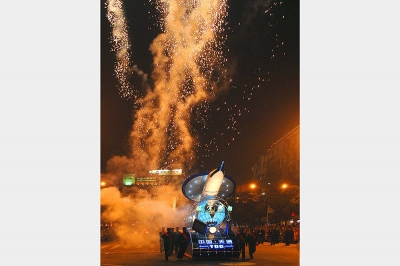 2008年，“天通號”榮獲海寧市大型元宵燈會一等獎